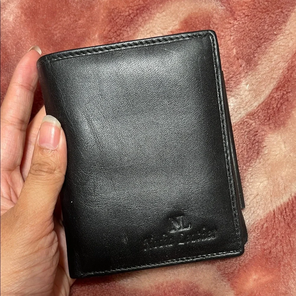 Black Wallet